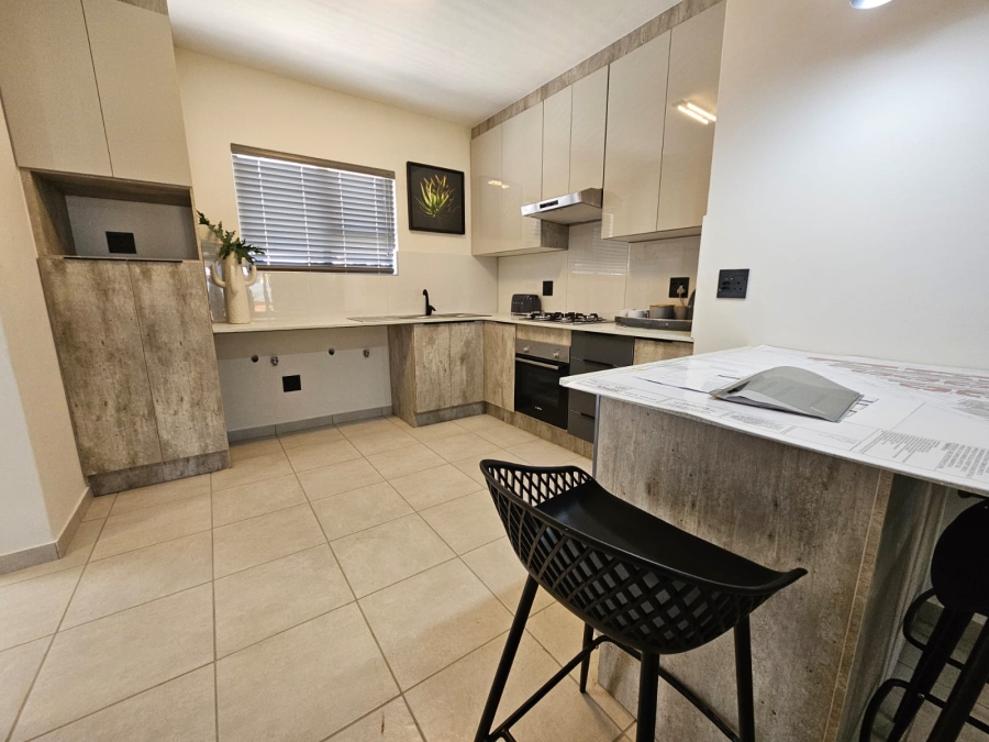 To Let 2 Bedroom Property for Rent in Cashan North West